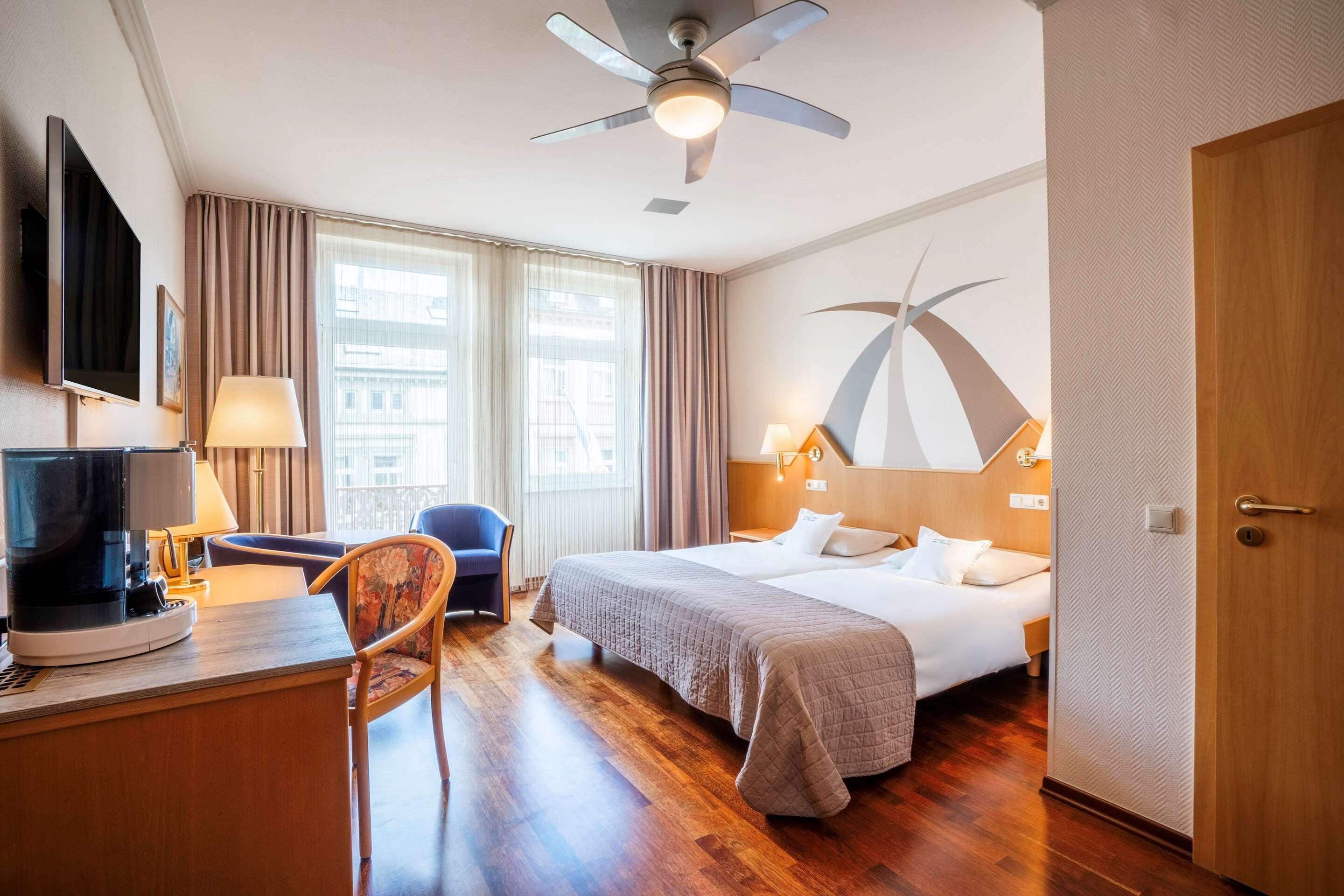 באד הומבורג וור דר הואה Komfort Hotel Am Kurpark מראה חיצוני תמונה