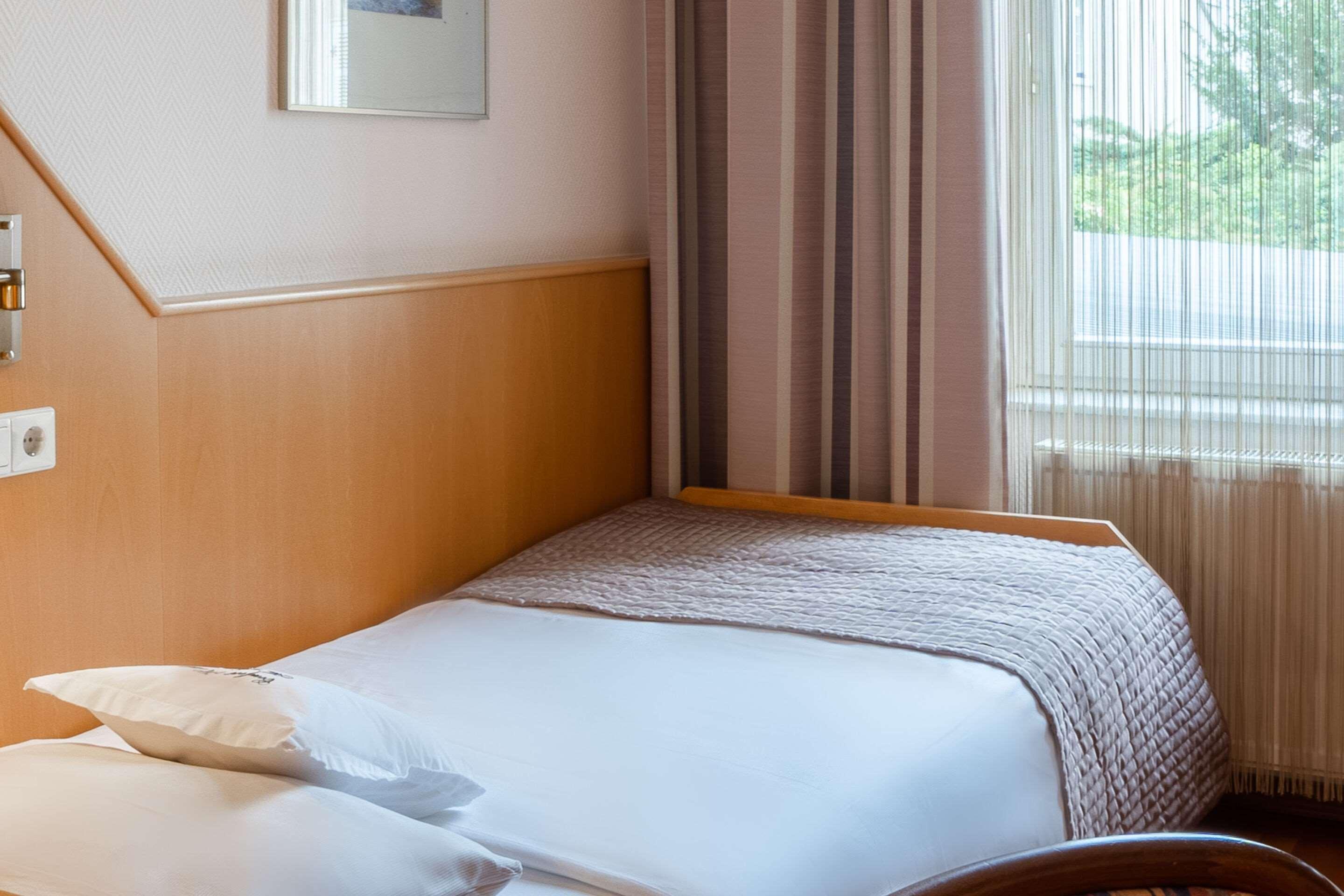 באד הומבורג וור דר הואה Komfort Hotel Am Kurpark מראה חיצוני תמונה