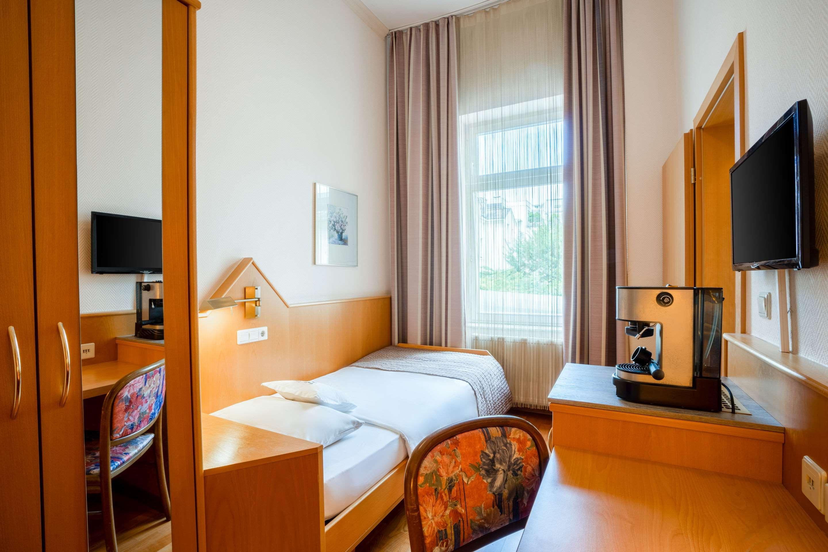 באד הומבורג וור דר הואה Komfort Hotel Am Kurpark מראה חיצוני תמונה