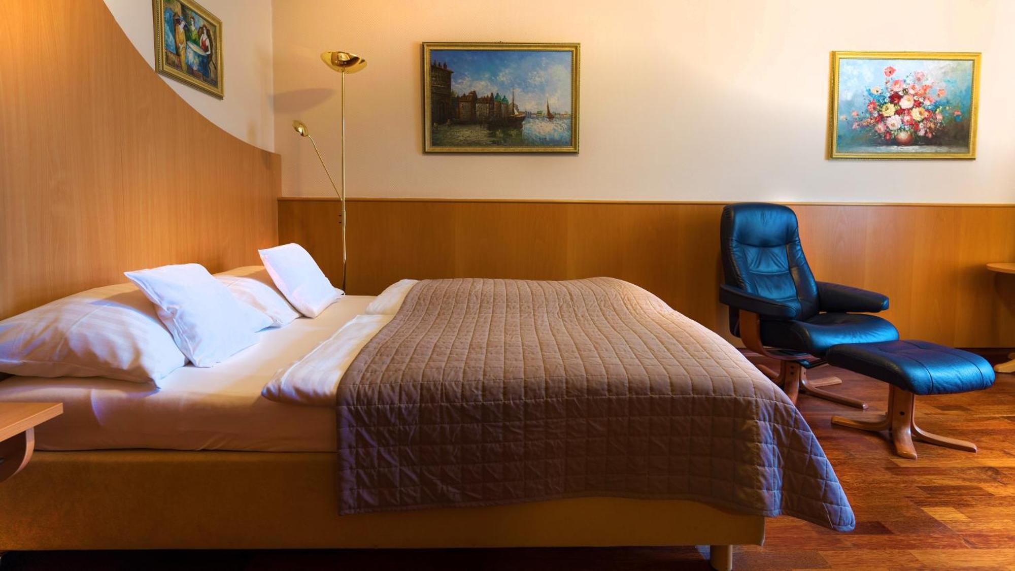 באד הומבורג וור דר הואה Komfort Hotel Am Kurpark מראה חיצוני תמונה