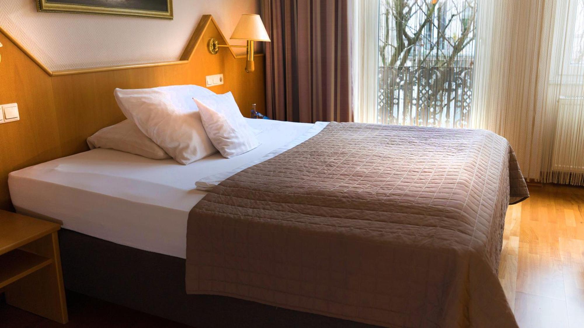 באד הומבורג וור דר הואה Komfort Hotel Am Kurpark מראה חיצוני תמונה